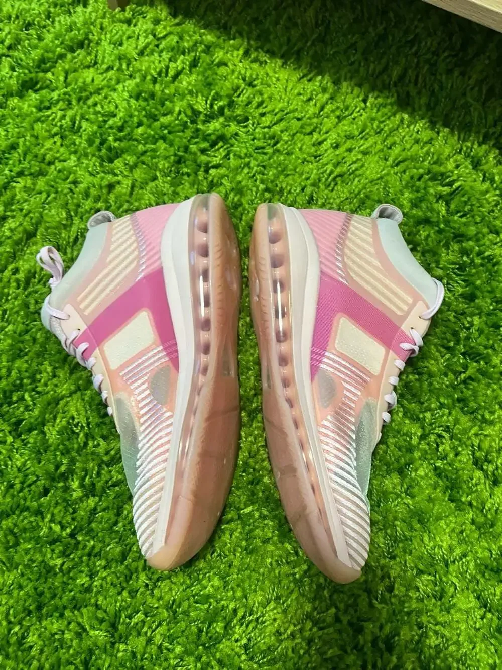 Nike LeBron x John Elliott Icon Tulip Pink Sneakers Size 12 - Picture 3 of 8